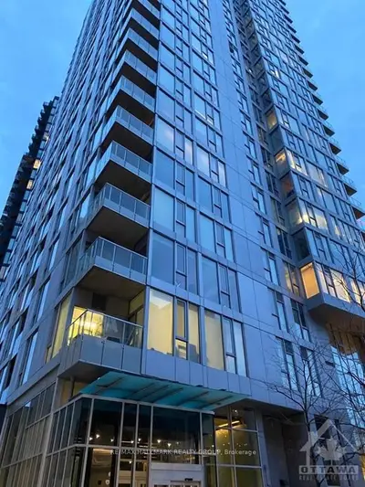 179 Metcalfe Street 2008, Ottawa Centre, On K2p 2l2