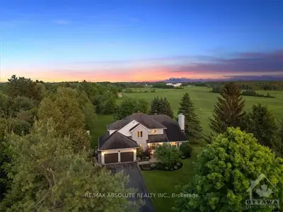 Detached in Stittsville - Munster - Richmond
