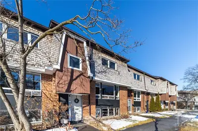 775 RIDGEWOOD Avenue B, Billings Bridge - Riverside Park and Area, ON K1V 6M8