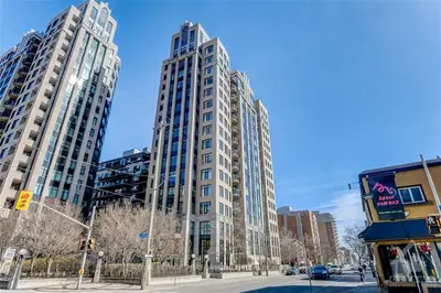 245 Kent Street 204, Ottawa Centre, On K2p 0a5