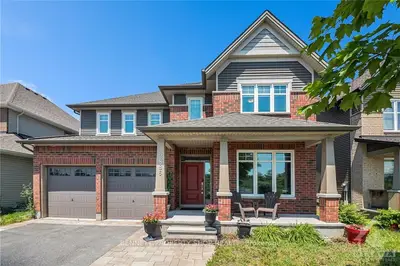 Detached in Blossom Park - Airport and Area