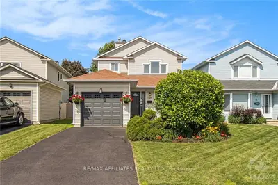Detached in Barrhaven