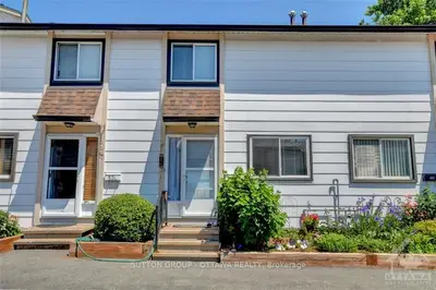 Condo Townhouse in Beacon Hill North - South and Area