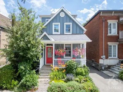 Detached in West Centre Town
