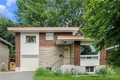Detached in Vanier and Kingsview Park