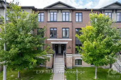 Condo Apartment in Barrhaven