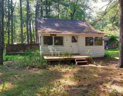 Detached in Constance Bay - Dunrobin - Kilmaurs - Woodlawn