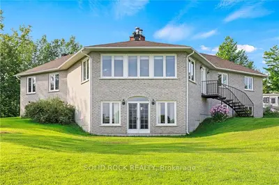 Detached in Carlsbad Springs