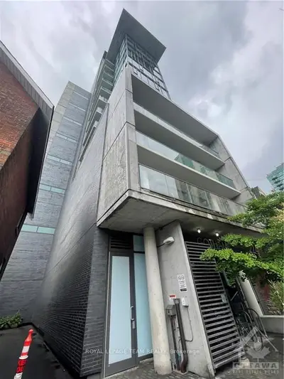 Condo Apartment in Ottawa Centre