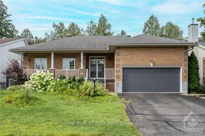 Detached in Stittsville - Munster - Richmond