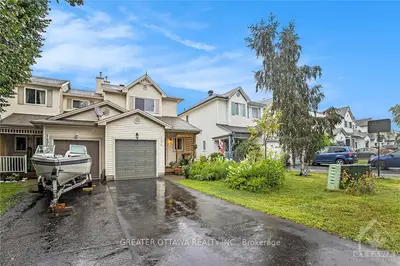 Att/Row/Townhouse in Carleton Place
