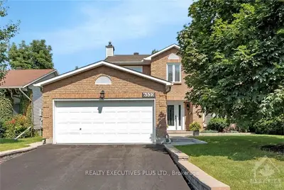 Detached in Orleans - Convent Glen and Area