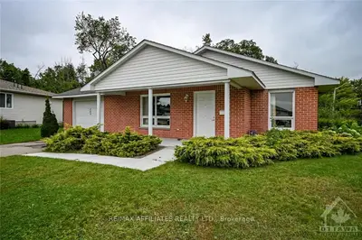 Detached in Smiths Falls