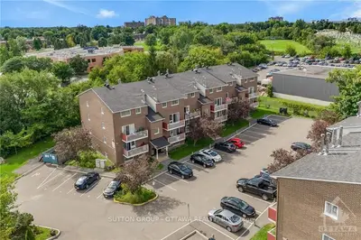 Condo Apartment in Blossom Park - Airport and Area