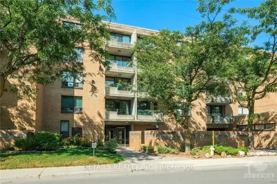 Condo Apartment in Billings Bridge - Riverside Park and Area