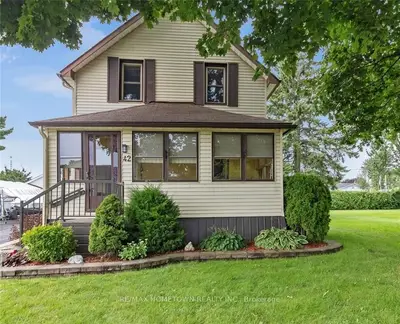 Detached in South Dundas