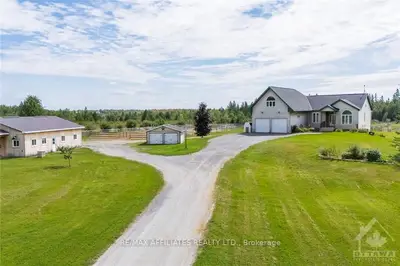 Detached in Beckwith