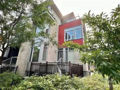 Condo Apartment in Glebe - Ottawa East and Area