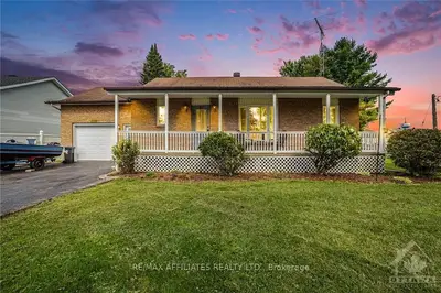 Detached in Alfred and Plantagenet