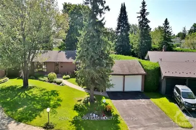 Detached in Kanata