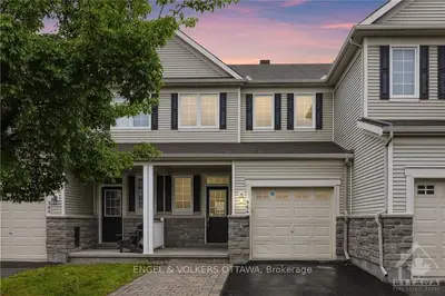 Att/Row/Townhouse in Barrhaven