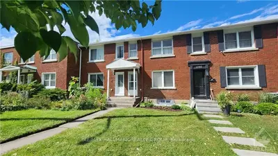 Att/Row/Townhouse in Carlington - Central Park
