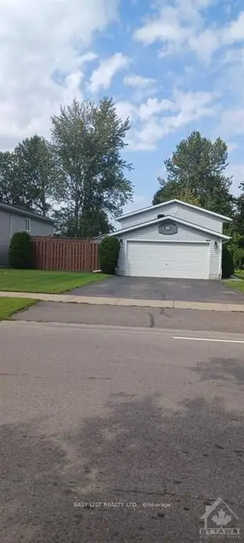 Detached in Pembroke