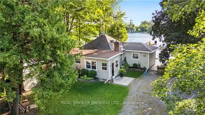 Detached in Beckwith