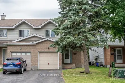 Att/Row/Townhouse in Barrhaven
