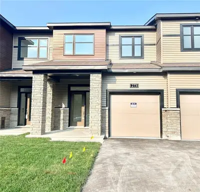 273 Elsie Macgill Walk, Kanata, On K2w 0l2