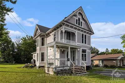 Detached in North Dundas