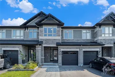 Att/Row/Townhouse in Orleans - Convent Glen and Area