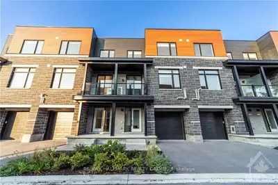 Att/Row/Townhouse in Kanata