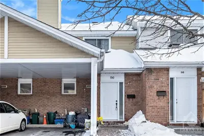 96 BANNERHILL, Hunt Club - South Keys and Area, ON K1V 0T4