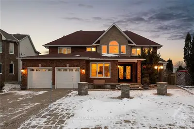 35 TAJ Court, Hunt Club - South Keys and Area, ON K1G 5K7