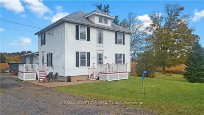 124 Highway 15, Leeds And The Thousand Islands, On K0h 2n0