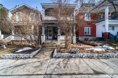 111 Spadina Avenue, West Centre Town, On K1y 2b9