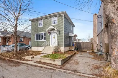 303 Richelieu Avenue, Vanier And Kingsview Park, On K1l 6k1