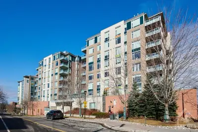 575 Byron Avenue 402, Carlingwood - Westboro And Area, On K2a 4h7