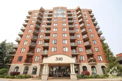 Condo Apartment in Carlington - Central Park