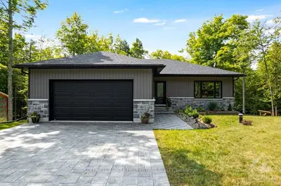 195 Maple Street, Lanark Highlands, On K0g 1k0
