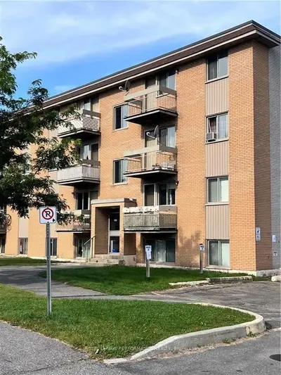 930 Cartier Boulevard 7, Hawkesbury, On K6a 1w7
