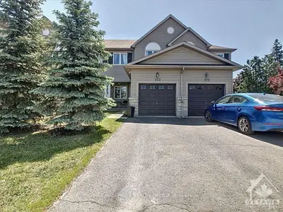 Att/Row/Townhouse in Clarence-Rockland