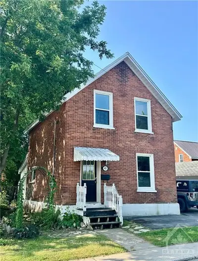 Detached in Smiths Falls