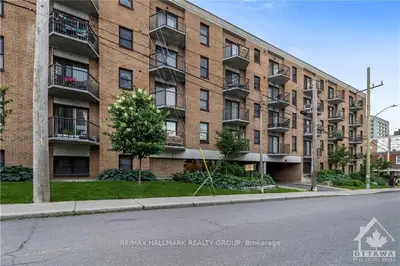 50 Burnside Avenue 203, West Centre Town, On K1y 2m2