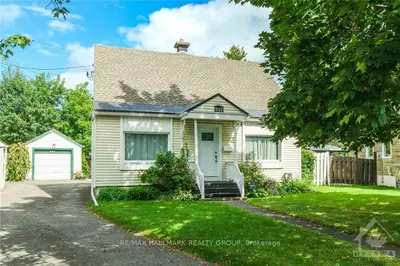 845 Merivale Road, Carlington - Central Park, On K1z 5z7