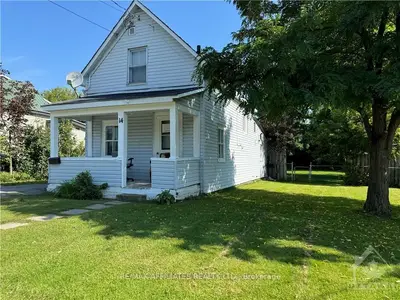Detached in Smiths Falls