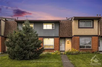 Condo Townhouse in Orleans - Convent Glen and Area