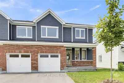 Att/Row/Townhouse in Barrhaven
