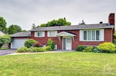 Detached in Stittsville - Munster - Richmond